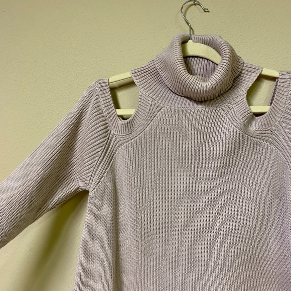 LF Cold Shoulder Sweater - Picture 5 of 12